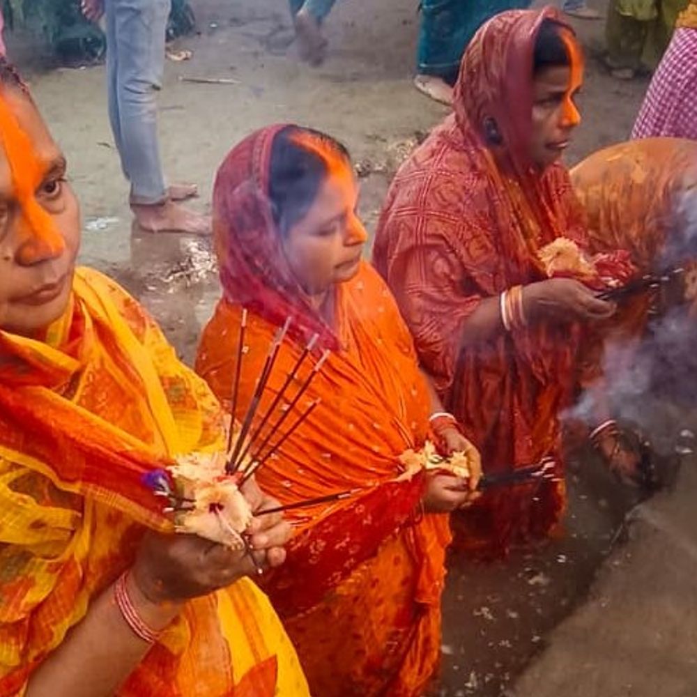 उगते सूर्य को अर्घ्य के साथ संपन्न हुआ छठ महापर्व:गोगरी और आसपास के घाटों पर श्रद्धालुओं ने उत्साह के साथ की भगवान भास्कर की आराधना