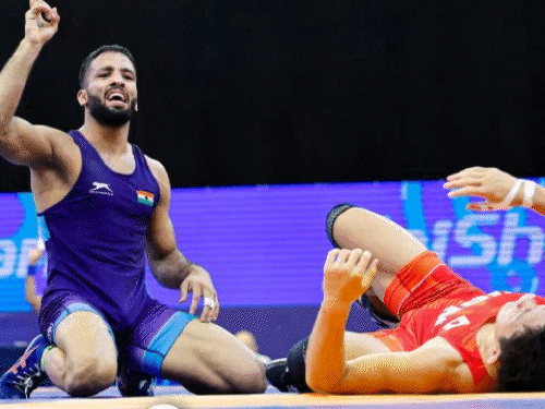 अंडर-23 वर्ल्ड रेसलिंग चैंपियनशिप-सुजीत ने भारत को पहला गोल्ड दिलाया:फाइनल में उज्बेक पहलवान को 10-0 से हराया; महिलाओं ने ओवर ऑल खिताब अपने नाम किया