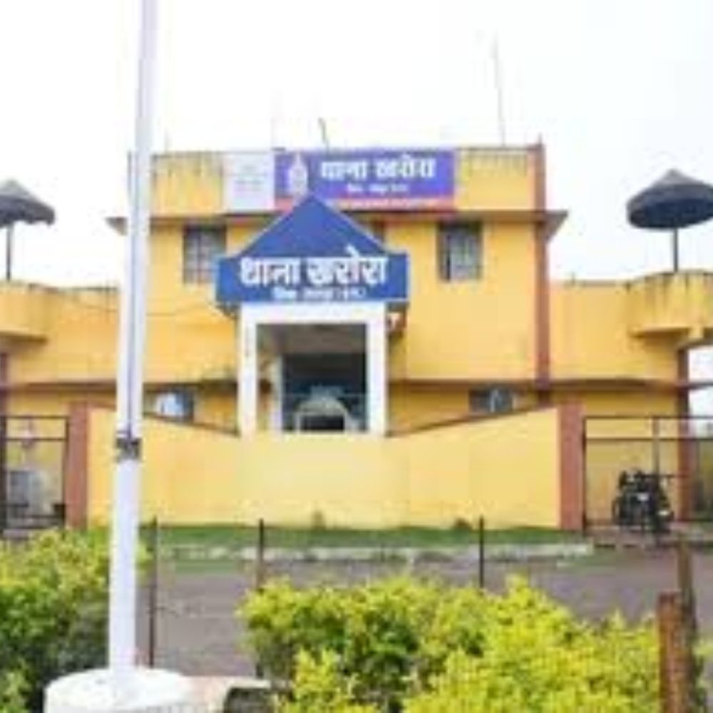 रायपुर में शराबियों ने हेडमास्टर की कार में की तोड़फोड़:  देर रात रॉड से किया हमला, गाली-गलौज का भी आरोप, आरोपियों की तलाश में पुलिस – Raipur News