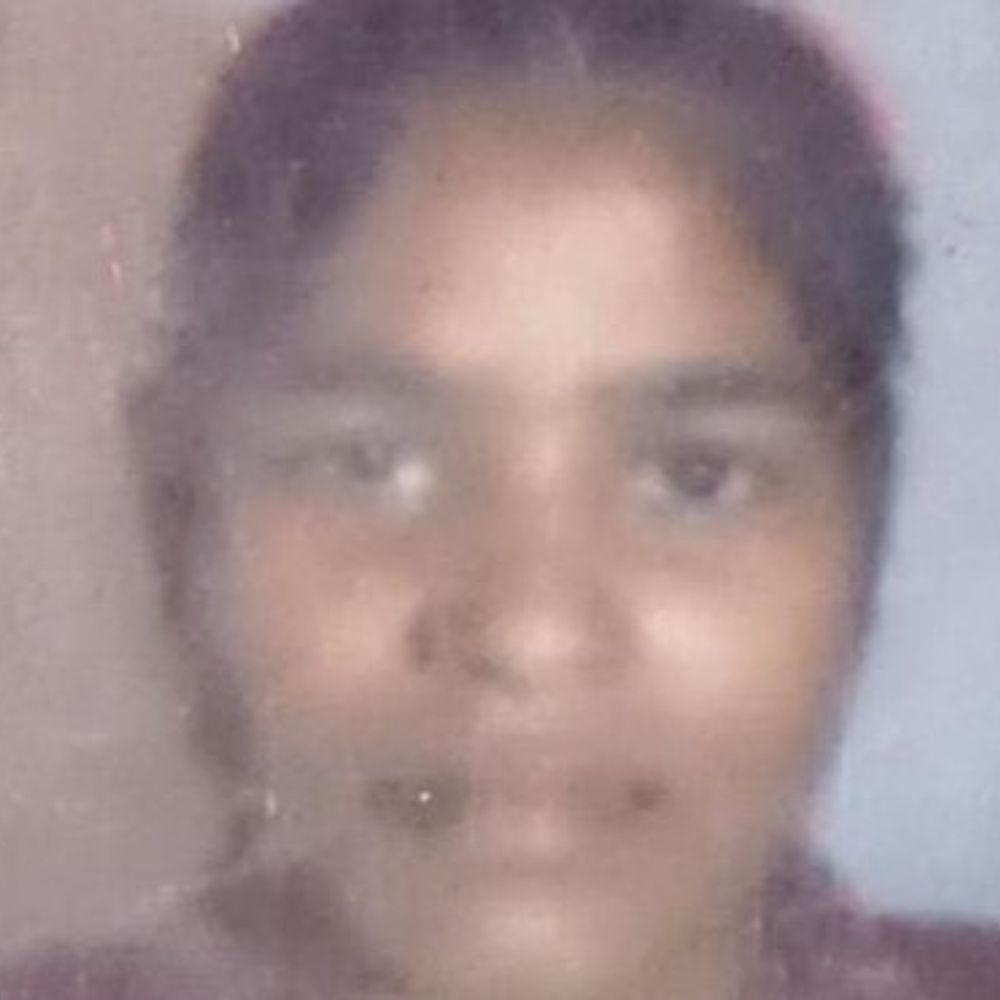 बाराबंकी में युवती ने किया सुसाइड:पिता 6 साल से लापता, मां की मौत के बाद नाना के घर पर रहती थी