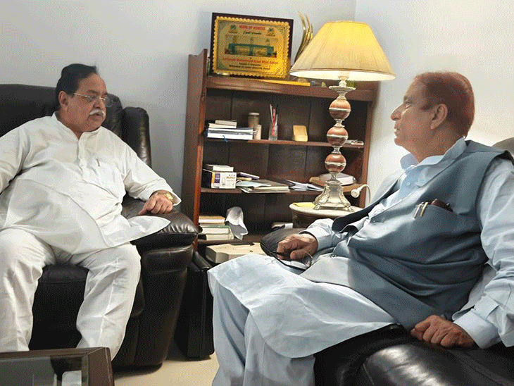 क्या गैर सपाई को ज्यादा तरजीह दे रहे आजम?:अब तक अपने करीबी विधायकों से ही मिले, रामपुर सांसद से सबसे ज्यादा नाराज