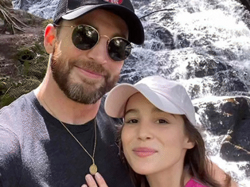 मार्वल के 'कैप्टन अमेरिका' क्रिस इवांस बने पिता:पत्नी अल्बा बैप्टिस्टा ने शादी के दो साल बाद बेटी को जन्म दिया