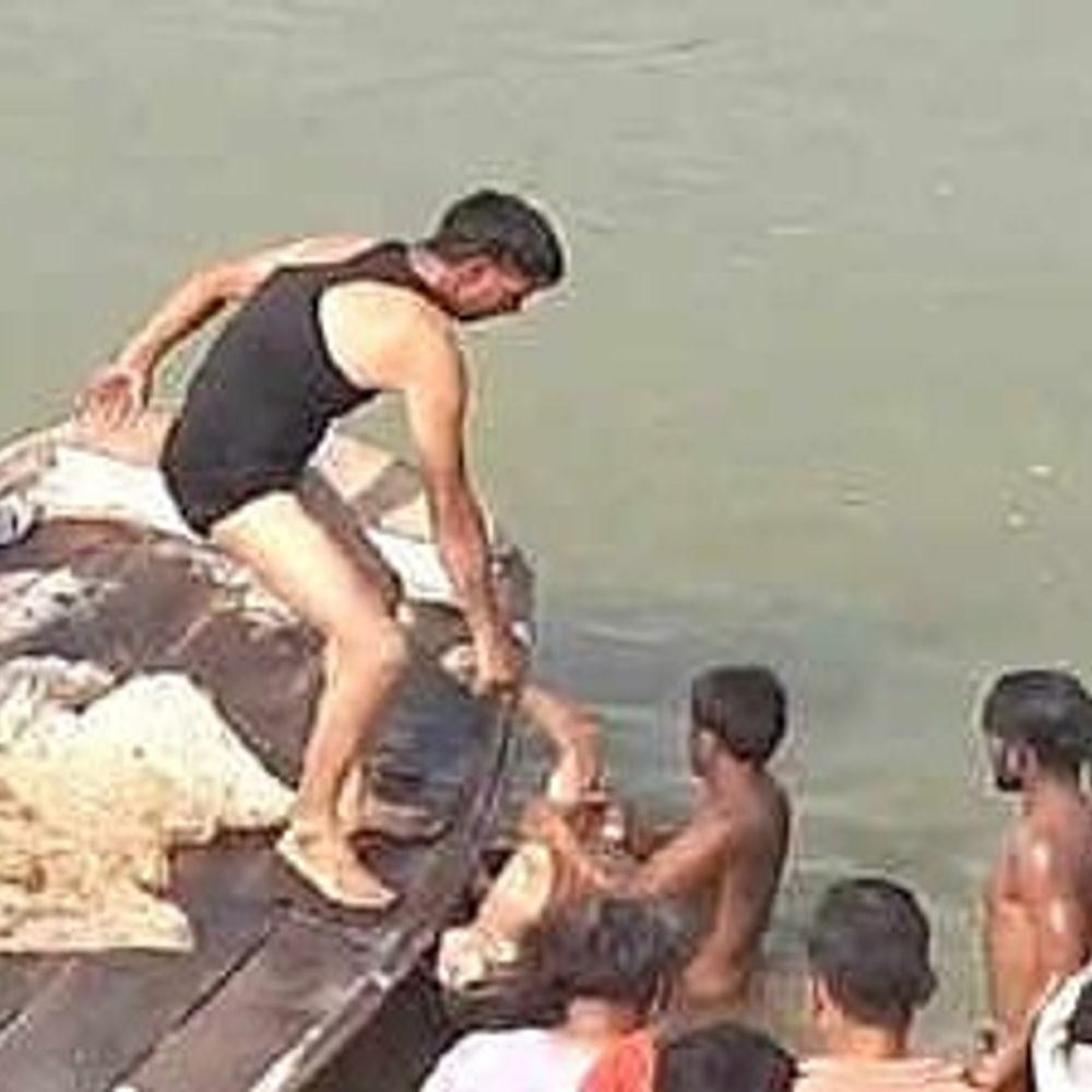 गढ़ गंगा में डूबा पीएसी जवान:हापुड़ में नहाते समय हुआ हादसा, गाजियाबाद की 47वीं वाहिनी में तैनात था