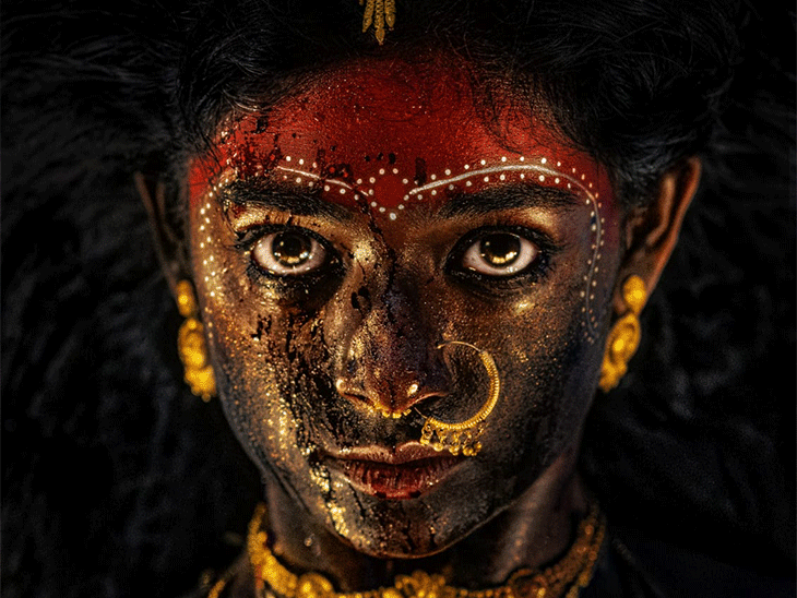 फिल्म ‘महाकाली’ से भूमि शेट्टी का पहला लुक आया सामने:लाल-सुनहरे परिधान और पारंपरिक गहनों में उग्र अवतार में नजर आईं एक्ट्रेस