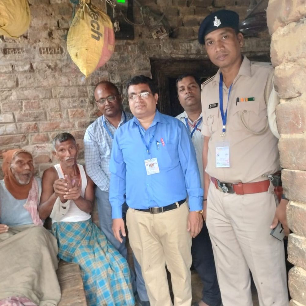 पटना के 14 विधानसभा में होम वोटिंग हुआ सम्पन्न,:567 बुजुर्ग व दिव्यांग मतदाताओं का वोट हुआ सील बंद, 14 नवंबर को एक साथ होगा गणना