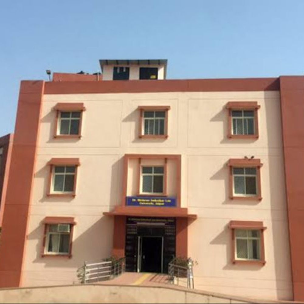 AIBE परीक्षा से वंचित होने के संकट में लॉ स्टूडेंट्स:एलएलबी फाइनल ईयर परीक्षा का परिणाम अधूरा घोषित, अंबेडकर लॉ यूनिवर्सिटी की कार्यशैली पर उठे सवाल