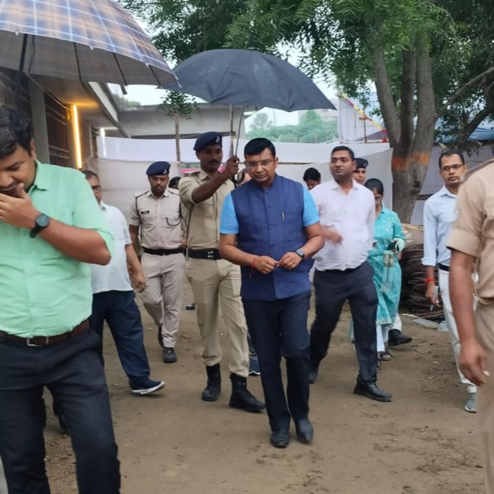 विधानसभा चुनाव को लेकर प्रशासनिक तैयारियां पूरी:EVM कमिश्निंग कार्य को लेकर सख्त निर्देश जारी, नालंदा कॉलेज में बनाया गया मतगणना केंद्र