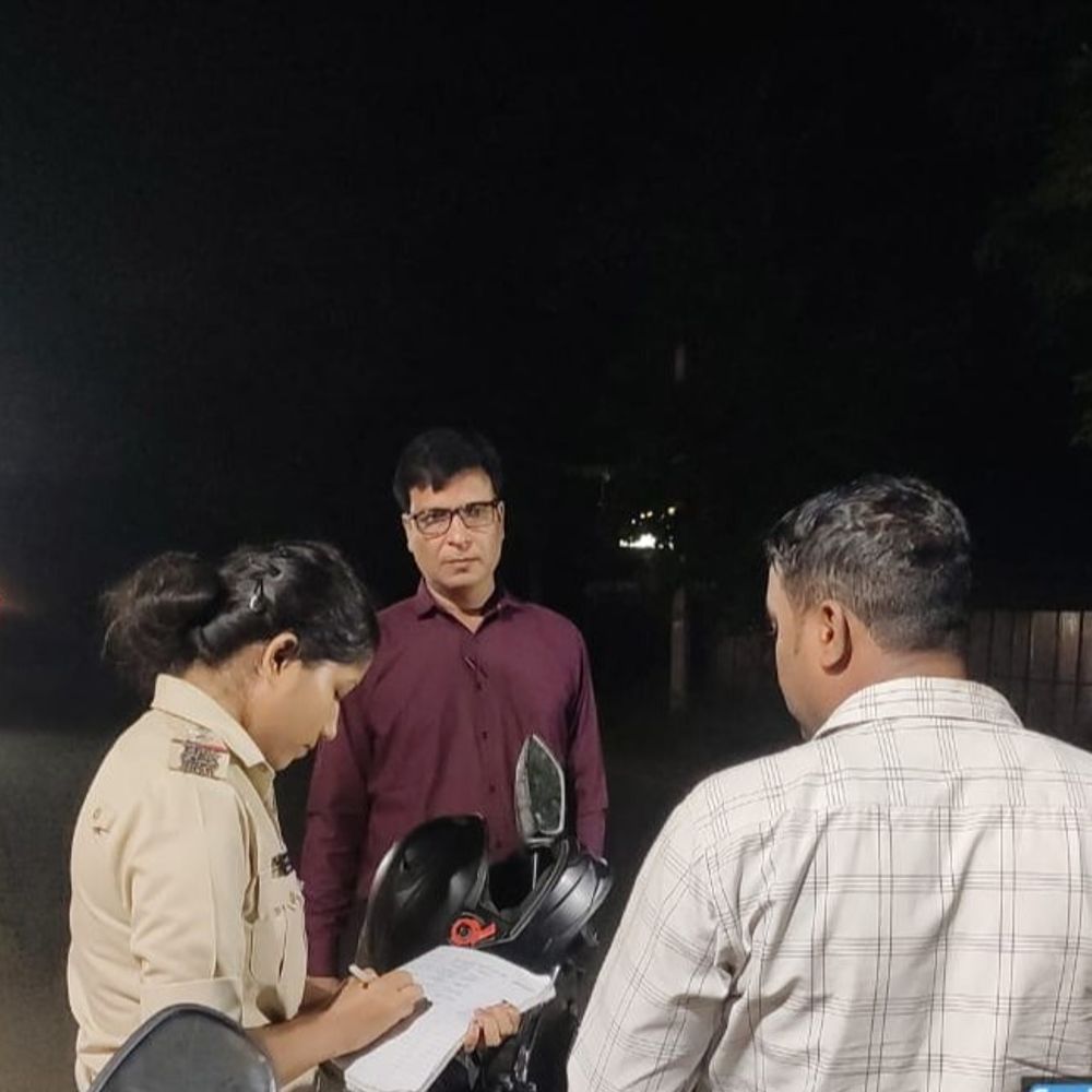 रामपट्टी में चला वाहन चेकिंग अभियान:पुलिस बल और मजिस्ट्रेट रहे मौजूद, वाहनों के डाक्युमेंटस की जाचं हुई