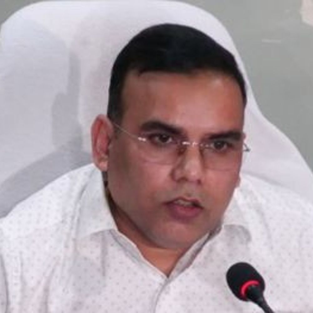 निर्वाचन ड्यूटी में लगे अफसरों का नहीं होगा तबादला:27 हजार 199 अधिकारी–कर्मचारियों की लगी है ड्यूटी, सरकार नहीं कर पाएगी आदेश