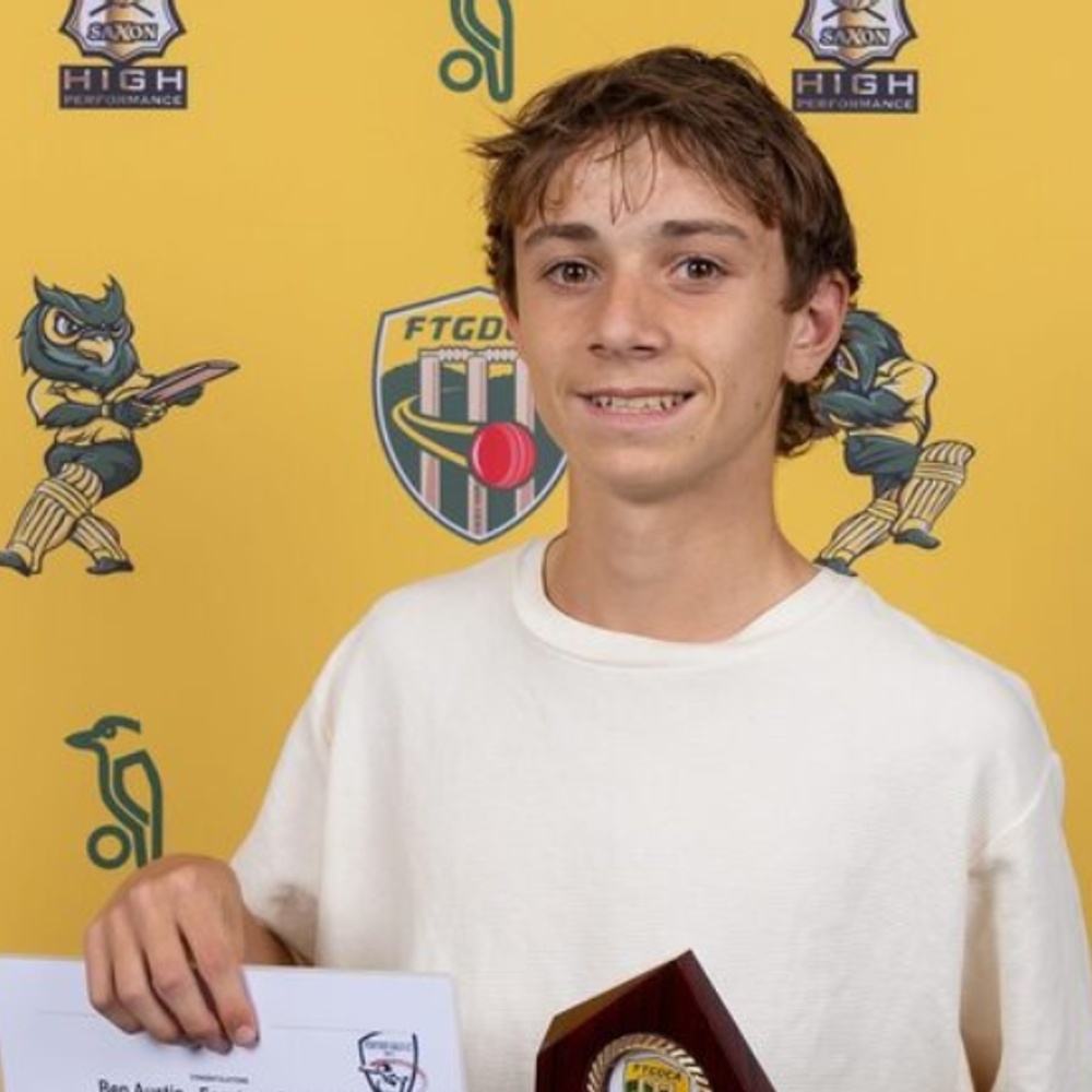 17 साल के क्रिकेटर ऑस्टिन की बॉल लगने से मौत:नेट्स में सिर पर गेंद लगी; ऑस्ट्रेलिया और भारतीय विमेंस टीम ने श्रद्धांजलि दी