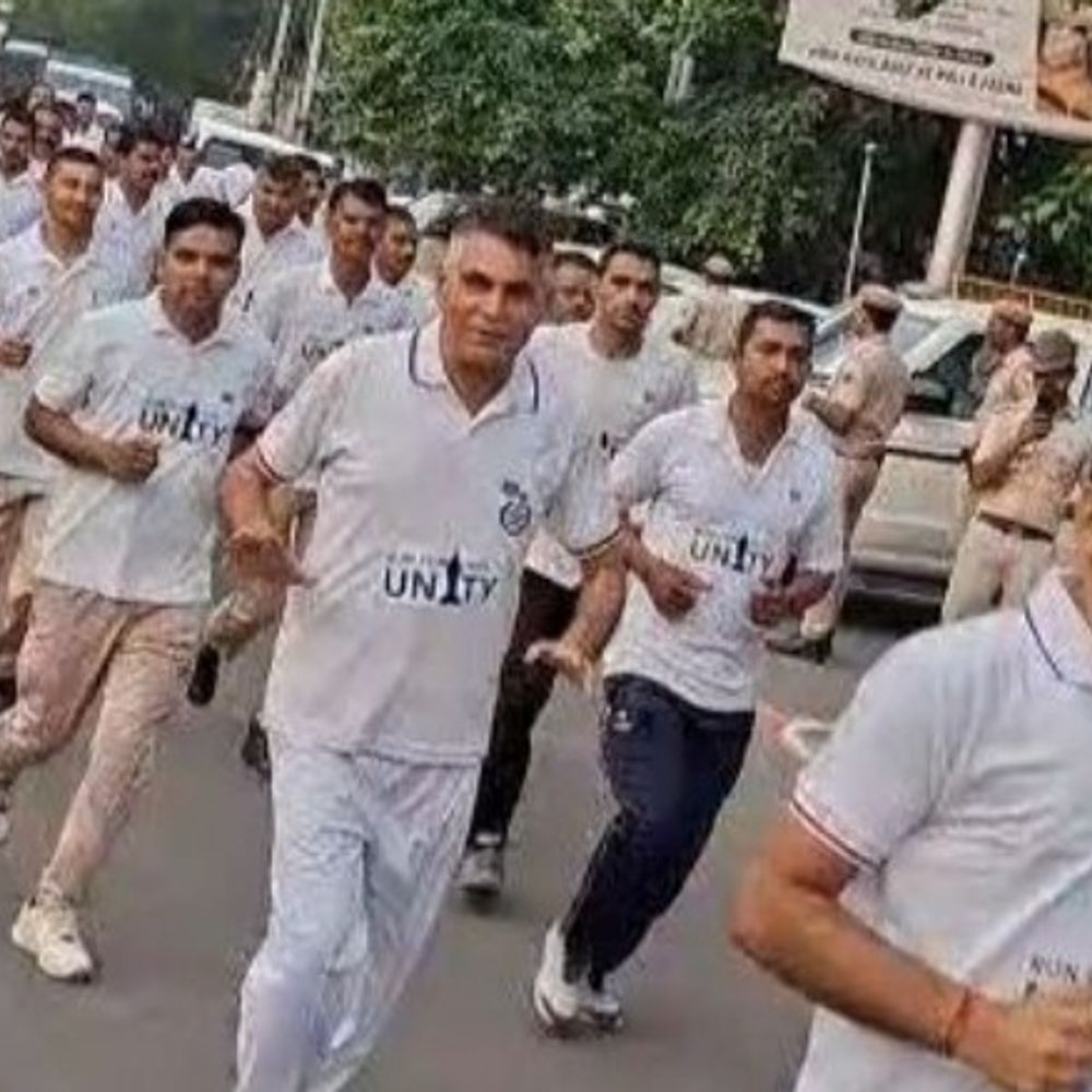 पाली में सरदार पटेल जयंती पर पुलिस की एकता दौड़:रन फॉर यूनिटी से दिया एकता का संदेश, एसपी के नेतृत्व में दौड़ी पुलिस