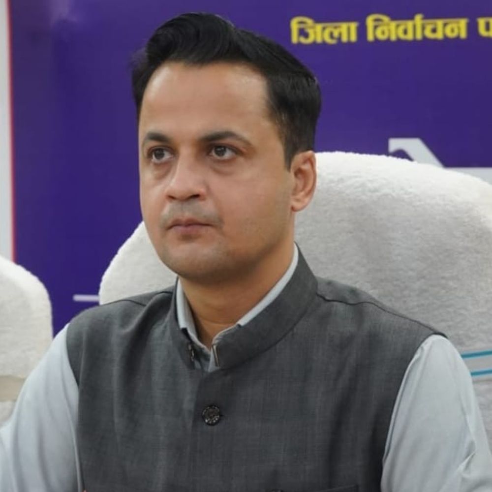 राजद उम्मीदवार की आशा कार्यकर्ताओं के साथ बैठक का मामला:जिलाधिकारी ने गठन की जांच कमेटी,जल्द रिपोर्ट देने का दिया निर्देश