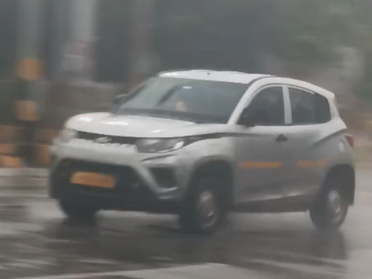 पटना में साइक्लोन 'मोंथा' का असर, सुबह से बारिश:अगले 2 दिन तक ऐसा ही रहेगा मौसम, तापमान में 2 से 3 डिग्री सेल्सियस तक गिरावट