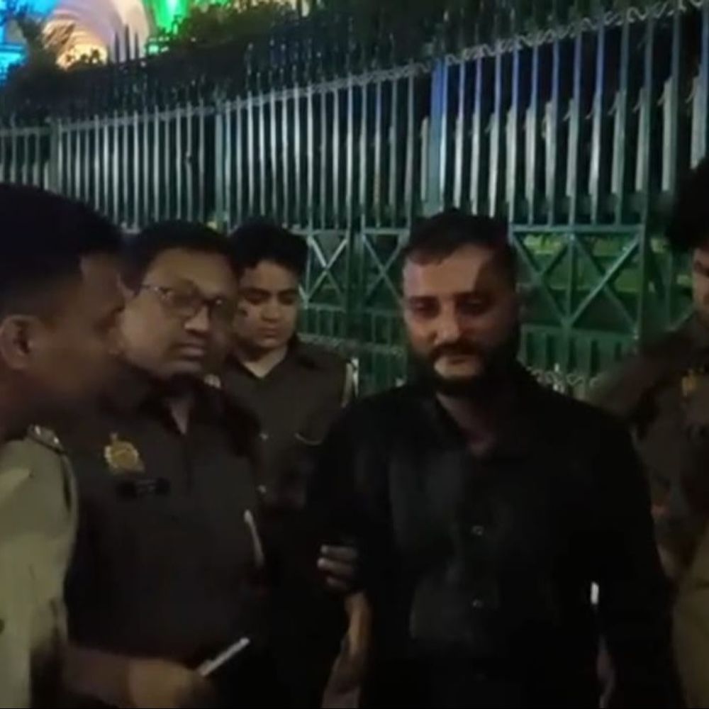 लखनऊ में नशे में धुत युवक विधानभवन आत्मदाह करने पहुंचा:दोस्तों के खिलाफ दर्ज कराना चाहता था मुकदमा, चौकी प्रभारी पर लगाया लापरवाही का आरोप