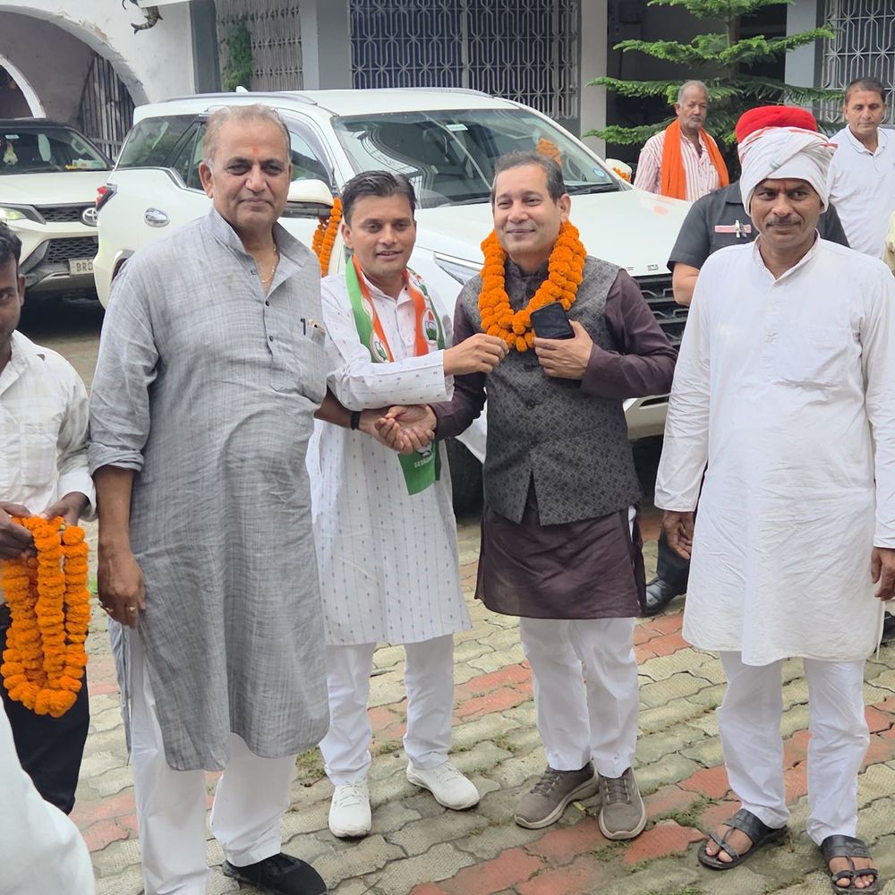 कांग्रेस प्रवक्ता ने NDA घोषणापत्र को 'ढकोसला पत्र' बताया:बेतिया में बोले- 'जनता अब इन जुमलों से सतर्क हो गई', मोकामा हत्या पर जताई चिंता