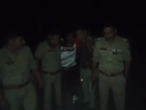 सहारनपुर पुलिस की बदमाशों से मुठभेड़..एक अरेस्ट:पुलिस पर कर दी थी फायरिंग, काउंटर फायरिंग में गोकश के पैर में लगी गोली