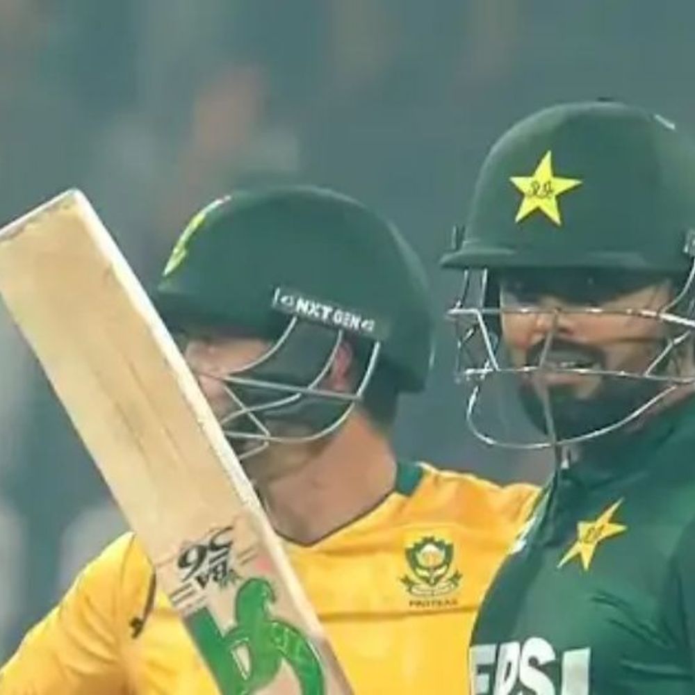बाबर टी-20 में सबसे ज्यादा रन बनाने वाले बल्लेबाज बने:रोहित शर्मा से आगे निकले; पाकिस्तान ने साउथ अफ्रीका को 9 विकेट से हराया