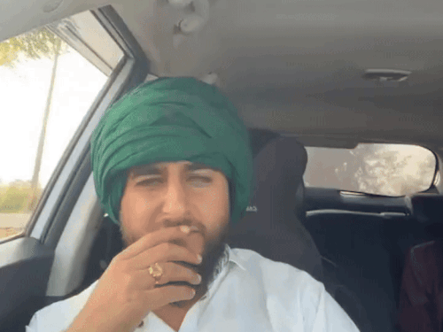 पंजाबी सिंगर खान साब का दर्द झलका:बोले- अभी अम्मी-अब्बू की डेथ हुई, लेकिन शो करने जा रहा, आयोजक दर्द नहीं समझते