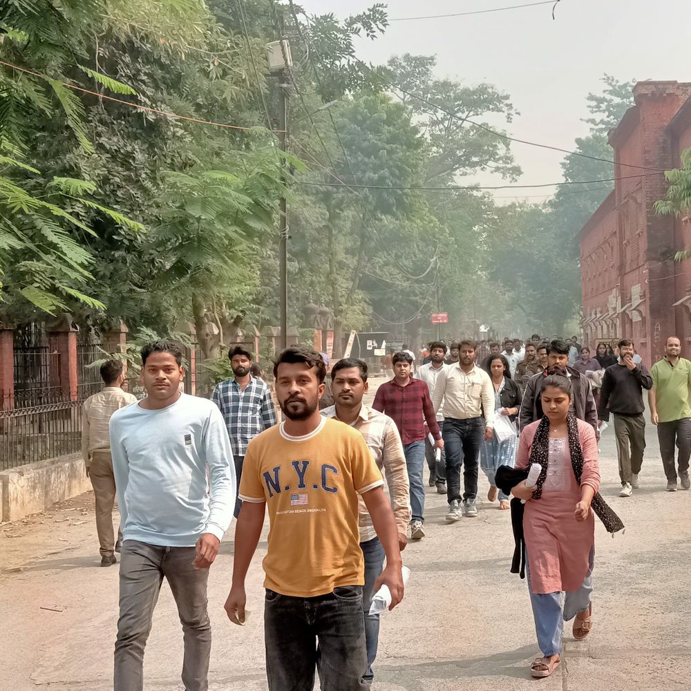 दूसरे दिन पुलिस भर्ती परीक्षा में 2705 अभ्यर्थी हुए शामिल:6000 में से 32950 अनुपस्थित, अभ्यर्थी बोले- पेपर अच्छा आया पर समय कम मिला