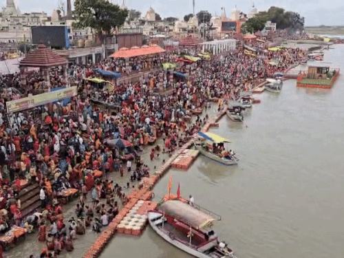 राम राम कहते 20 लाख भक्तों ने की पंचकोसी परिक्रमा:परिक्रमा के बाद सरयू पूजन कर मंदिरों में दर्शन-पूजन और अभिषेक का तांता