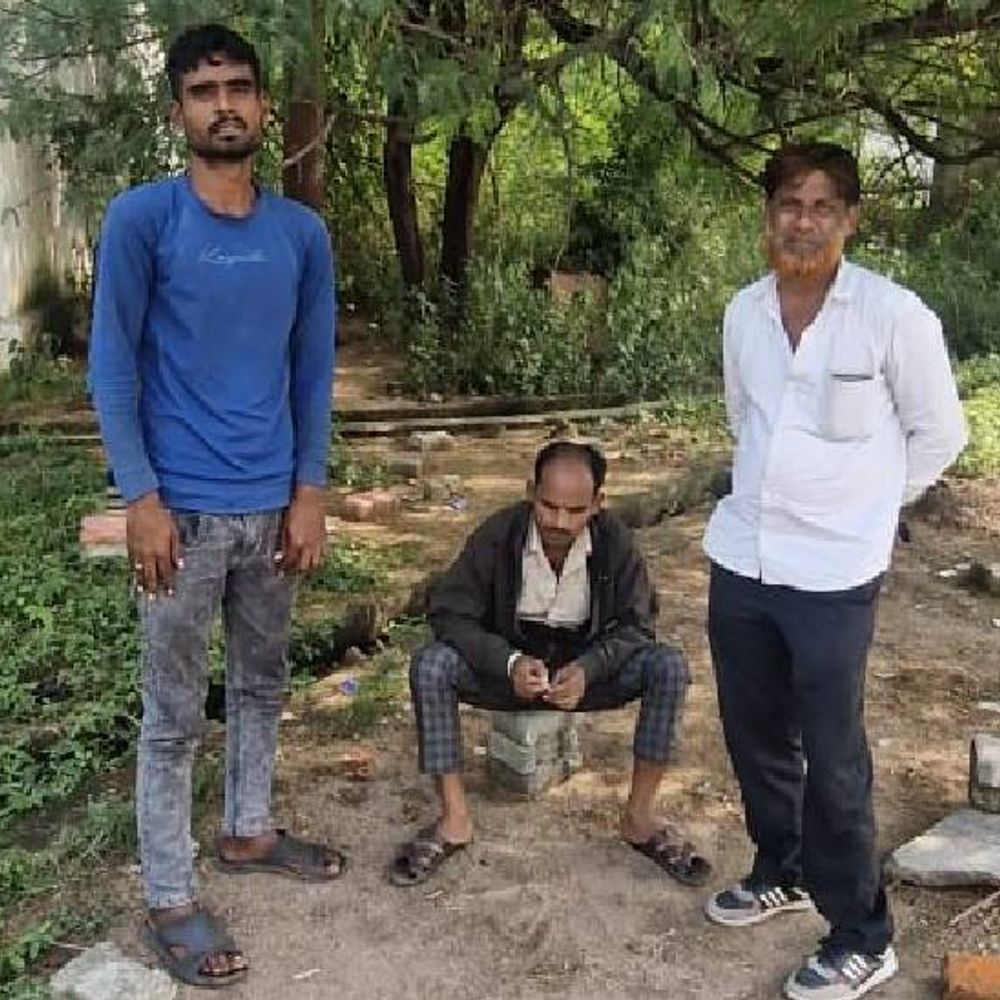 शादी के एक साल बाद युवती ने किया सुसाइड:झांसी में बहन के साथ बर्तन धोए, फिर कमरे में जाकर फंदे पर झूली