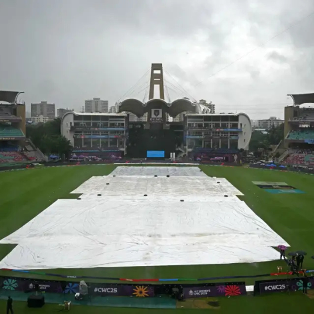 विमेंस वर्ल्ड कप फाइनल, भारत vs साउथ अफ्रीका:मुंबई में बारिश थमी, टॉस में देरी; कल रिजर्व डे भी रखा गया