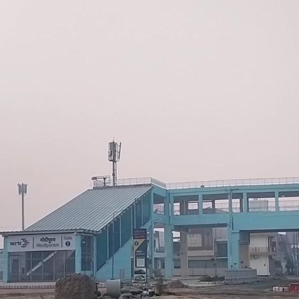 NCR में प्रदेश का सबसे प्रदूषित शहर बना मेरठ:370 दर्ज किया गया AQI, सुबह से ही धुंध छाई; लोगों की आंखों में हो रही जलन