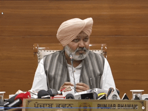 पंजाब सरकार का सवा तीन लाख पेंशनरों को तोहफा:  पेंशन सेवा पोर्टल लॉन्च, जीवन प्रमाण पत्र भी ऑनलाइन दे पाएंगे, हेल्पलाइन नंबर शुरू – Chandigarh News