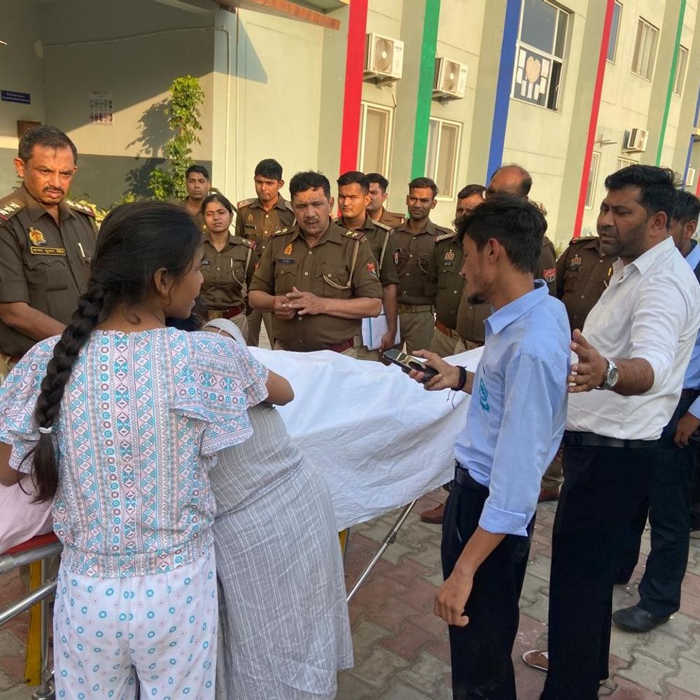 स्कूल माली ने पंखे से लटककर की आत्महत्या:परिजनों ने हत्या का आरोप लगाया, पुलिस ने पारिवारिक कारण बताए