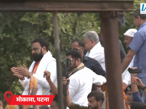 लालू का बाहुबली के लिए रोड शो:अनंत सिंह की चुनावी कमान केंद्रीय मंत्री ललन ने संभाली; पहले फेज के लिए प्रचार आज खत्म