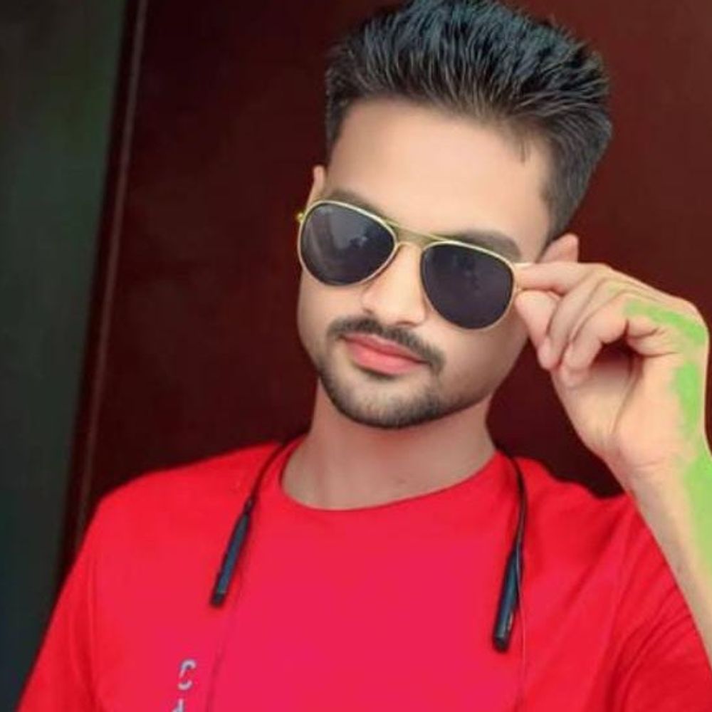 पत्नी से विवाद के बाद युवक ने की आत्महत्या:नगला मंगली में फांसी लगाकर जान दी, पुलिस जांच में जुटी