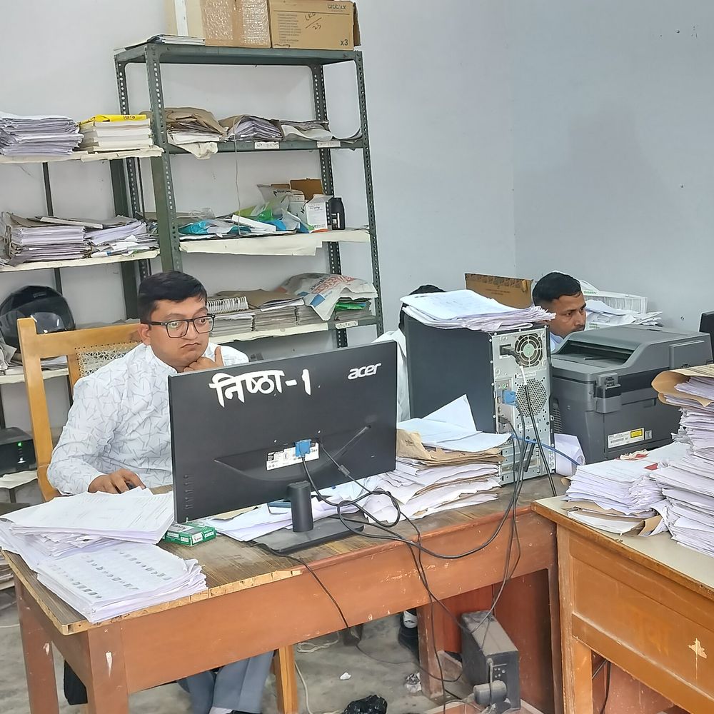 जिले में निर्वाचक नामावली पुनरीक्षण शुरू नहीं:गणना प्रपत्र न मिलने से प्रक्रिया अटकी, 2034 बीएलओ- 205 सुपरवाइजर तैनात