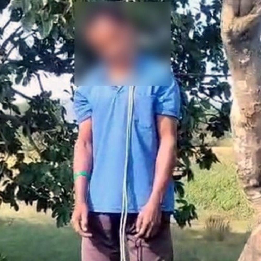 गुमला में युवक ने फांसी लगाकर की आत्महत्या:  नशे की हालत में घर से निकला था, सुबह से रस्सी लेकर घूम रहा था – Gumla News