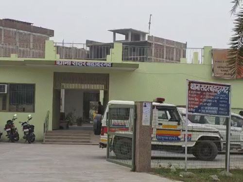 बहादुरगढ़ में शराब ठेकेदार पर फायरिंग:  बाल-बाल बचा, शाहपुर गांव के ठेके पर हुई फायरिंग, आरोपी फरार, केस दर्ज – bahadurgarh (jhajjar) News