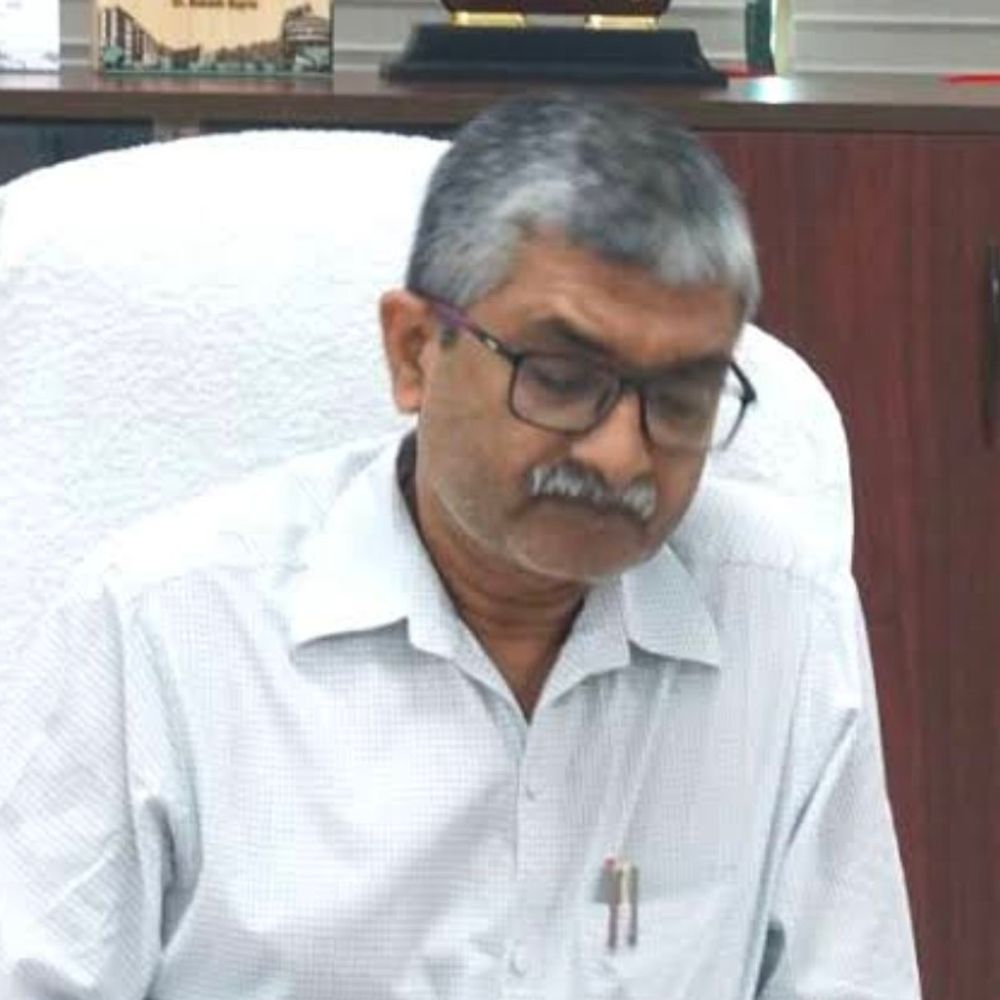 फर्रुखाबाद में ब्लैक स्पॉट की जांच करेगी समिति:जिलाधिकारी ने दुर्घटनाएं रोकने के लिए दिए सख्त निर्देश, सितंबर तक 29 एक्सीडेंट्स में 16 की मौत