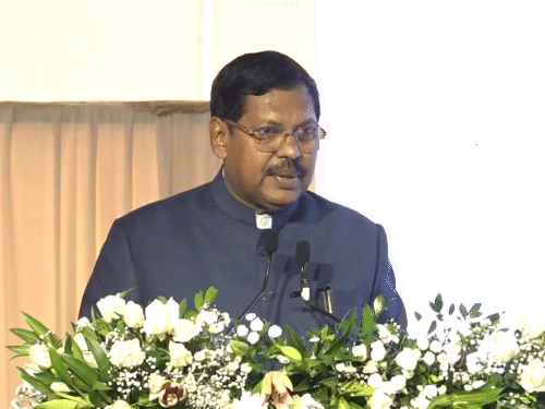 CJI बोले-कोर्ट न्याय का मंदिर हो, सेवन स्टार होटल नहीं:बॉम्बे हाईकोर्ट के नए परिसर की नींव रखी, फिजूलखर्ची न करने की सलाह