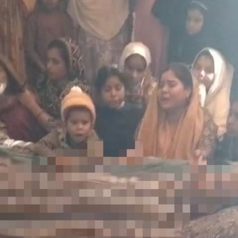 बाराबंकी में ऑटो पलटने से अधेड़ की मौत:परिवार में कोहराम, शादी के घर में खुशियां मातम में बदलीं