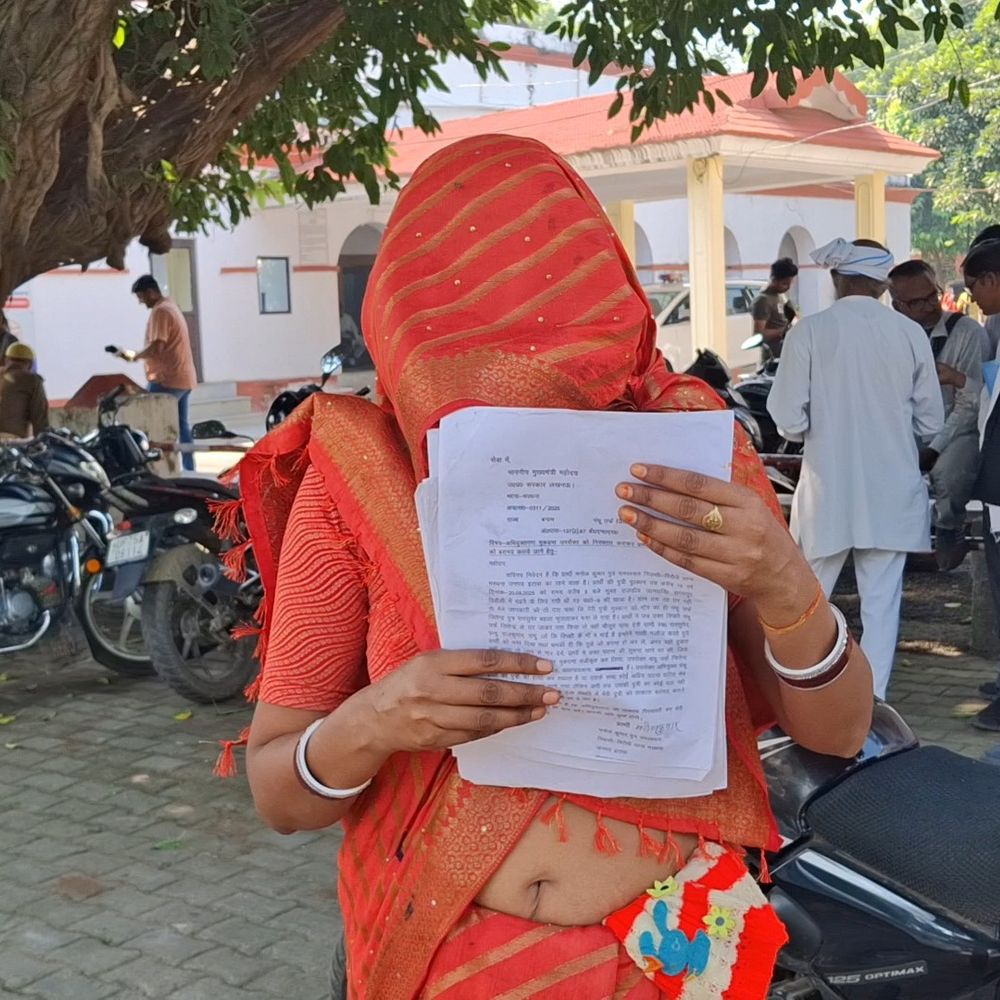 स्कूल जाते समय नाबालिग छात्रा का अपहरण करने का आरोप:परिजन ने पुलिस से लगाई बरामदगी की गुहार, आत्महत्या की धमकी दी