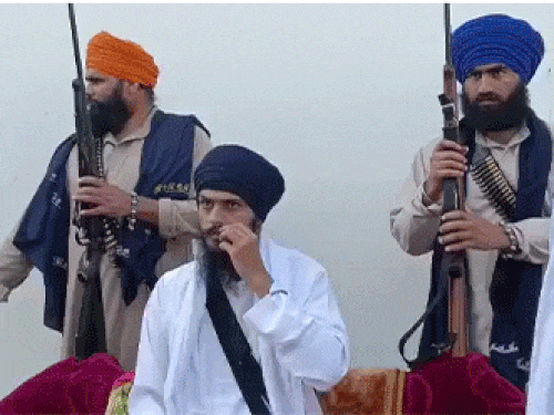 खालिस्तान समर्थक सांसद की याचिका पर SC में सुनवाई:डिब्रूगढ़ जेल में बंद अमृतपाल ने NSA का विरोध किया; संसद सत्र में जाने की छूट मांगी