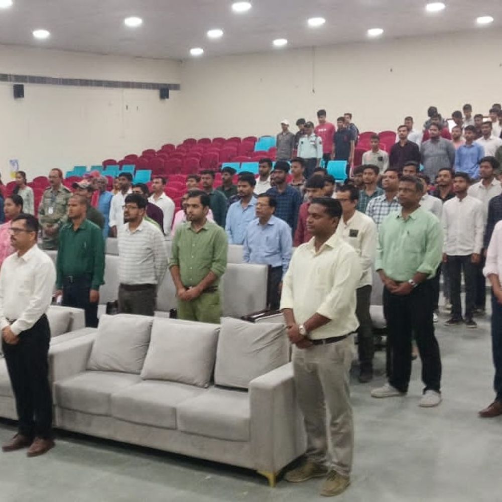 राजकीय अभियंत्रण महाविद्यालय, शिवहर में गूंजा ‘वंदे मातरम्’:राष्ट्रगीत के 150 वर्ष पूरे होने पर देशभक्ति से ओतप्रोत कार्यक्रम का आयोजन