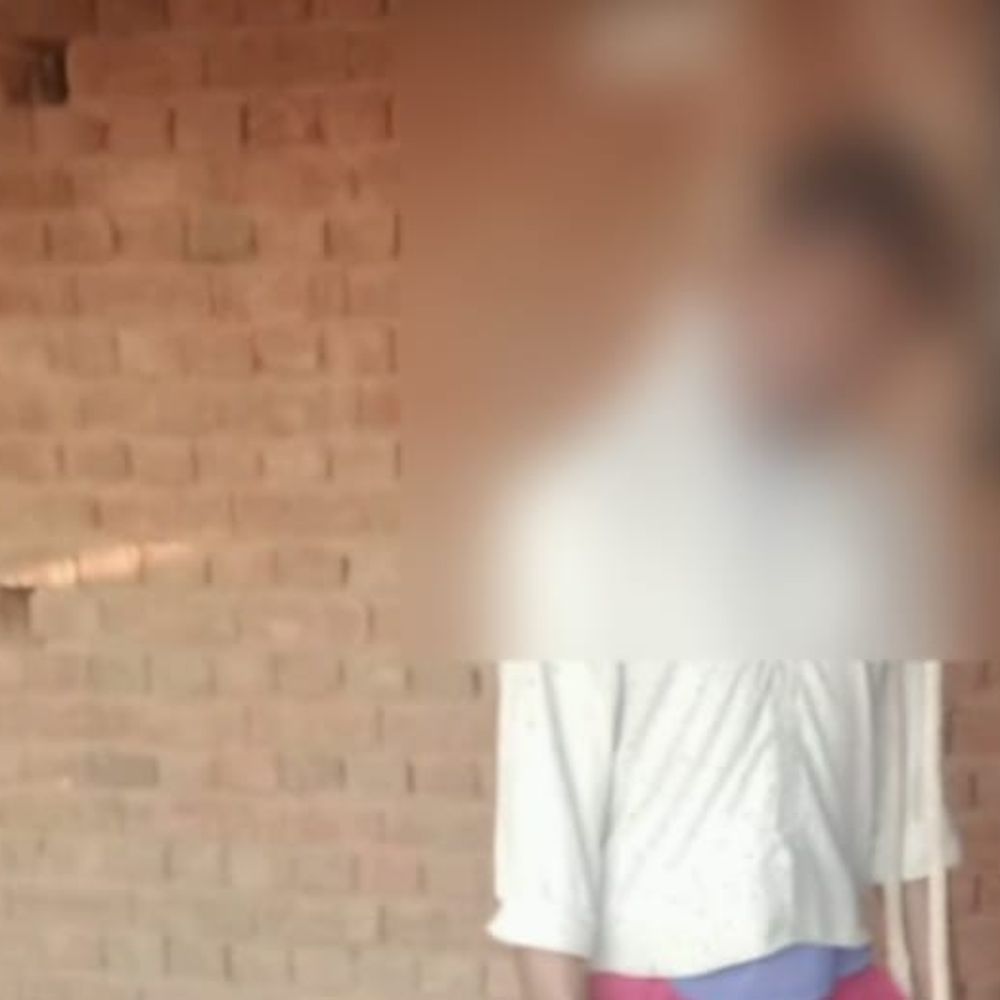 हाथरस में 44 वर्षीय व्यक्ति ने फांसी लगाकर आत्महत्या की:पुलिस ने शव पोस्टमार्टम को भेजा, कर रही जांच पड़ताल