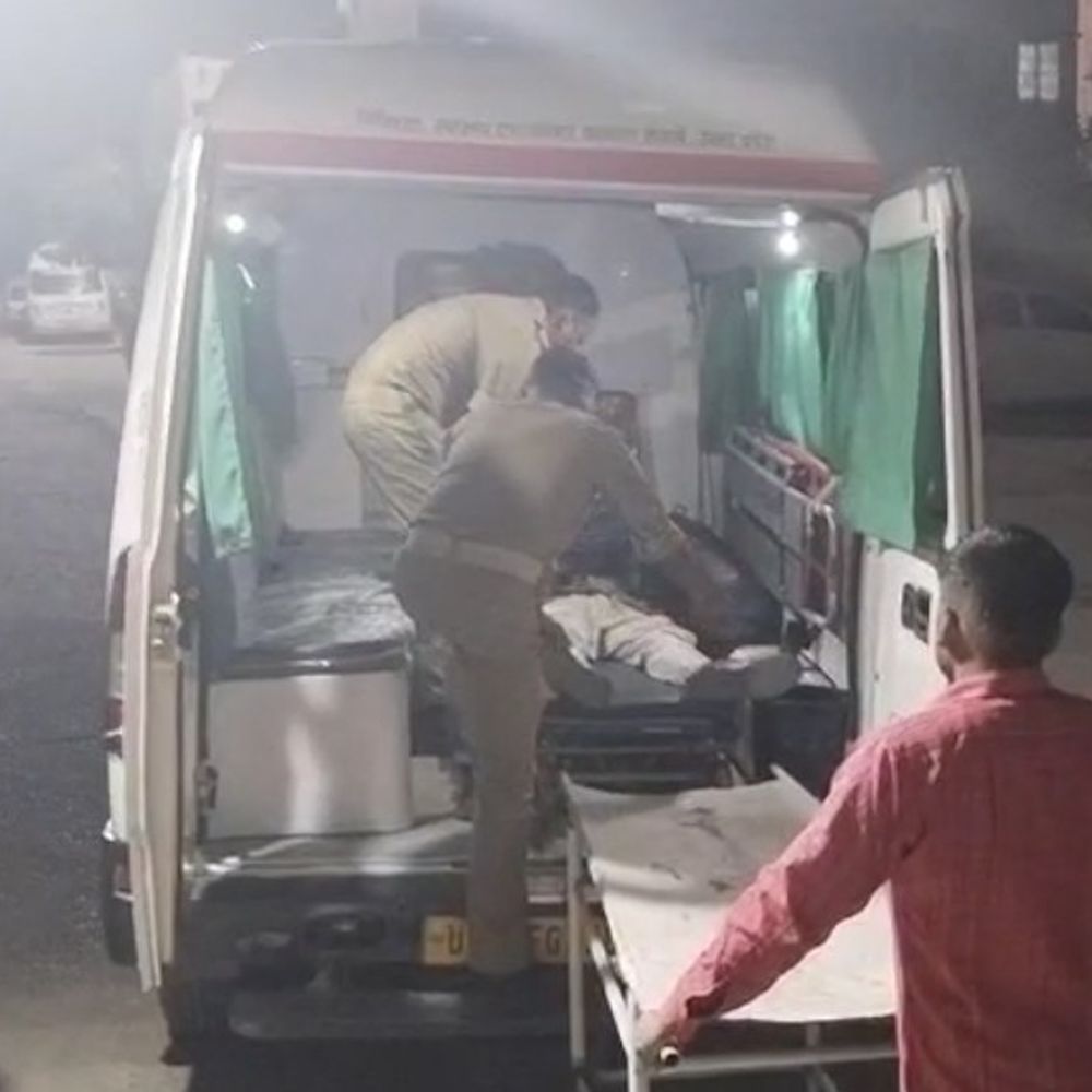 अज्ञात वाहन की टक्कर से बाइक सवार अधेड़ की मौत:औरैया में पुलिस ने शव पोस्टमॉर्टम के लिए भेजा