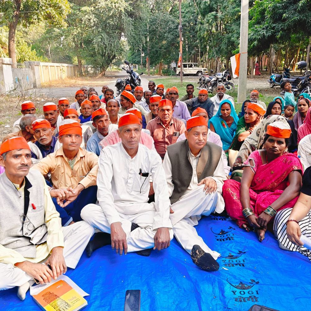 किसान मजदूर मोर्चा ने फतेहपुर में किया प्रदर्शन:आयोग का हुआ गठन, आय दोगुनी करने समेत 13 सूत्री ज्ञापन सौंपा