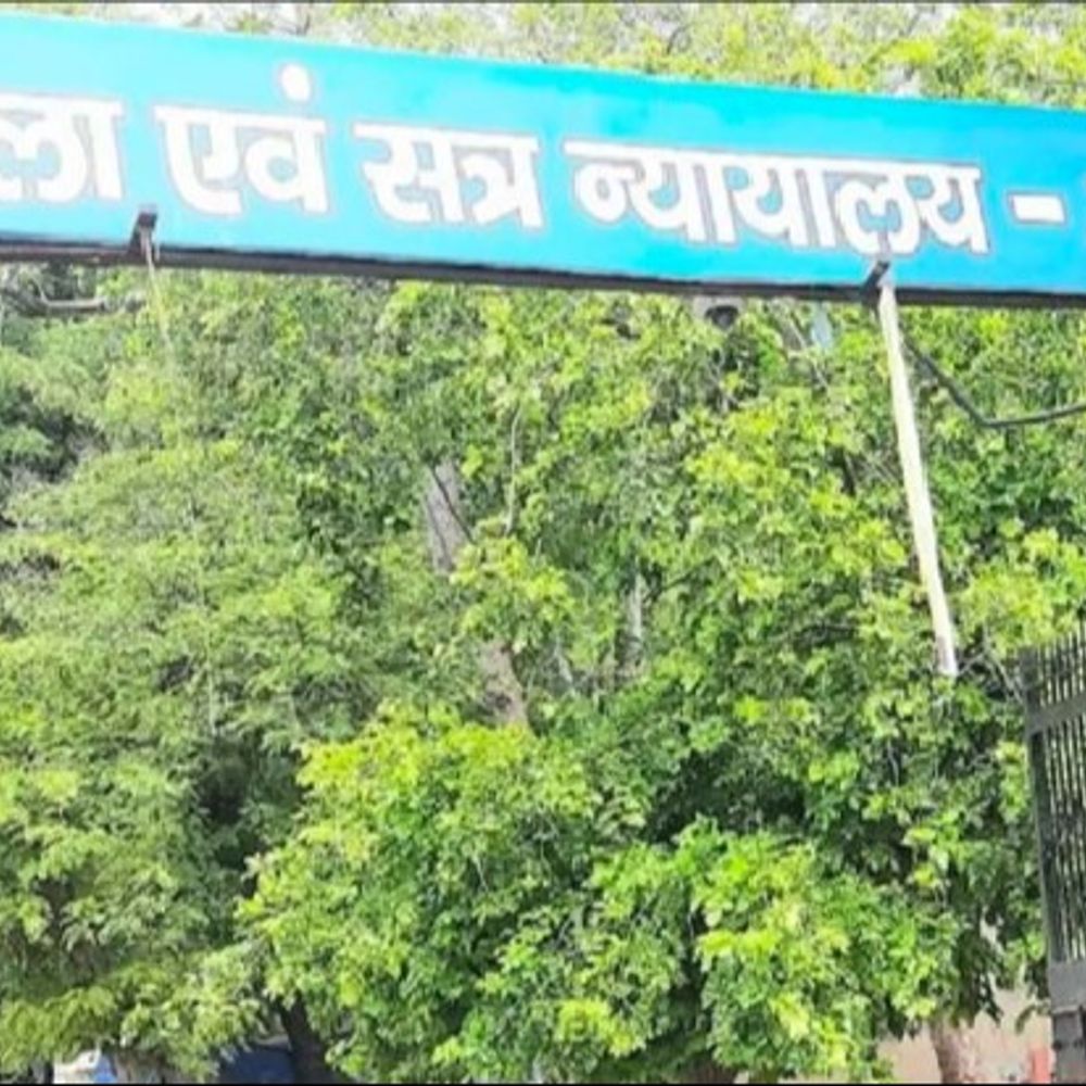 पत्नी को आत्महत्या के लिए उकसाया, पति-सास को जेल:आगरा कोर्ट ने साढ़े पांच साल की सजा के साथ लगाया 50 हजार का जुर्माना