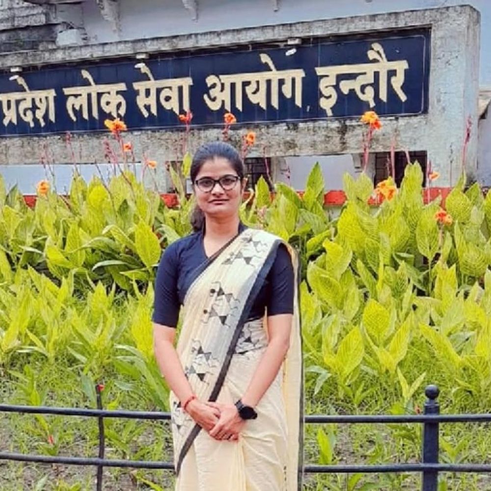 नरसिंहपुर की शिवानी कौरव जनपद पंचायत सीईओ बनीं:  MPPSC में सफलता मिली, पिछले साल कमर्शियल टैक्स इंस्पेक्टर के पद पर नियुक्त हुईं थीं – Narsinghpur News