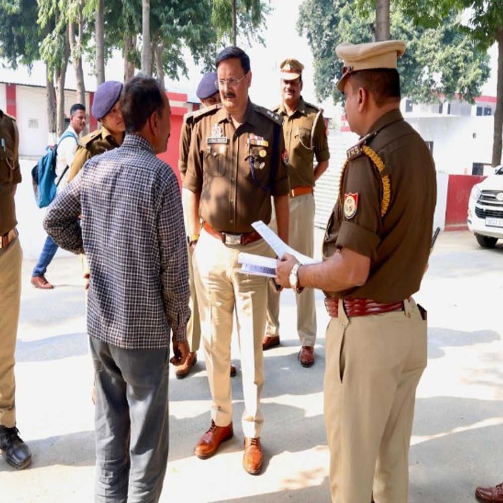 शाहजहांपुर में पुलिस ने तमंचे की फैक्ट्री पकड़ी:एक आरोपी गिरफ्तार, एक तमंचा 6 हजार रुपए में बेचते थे