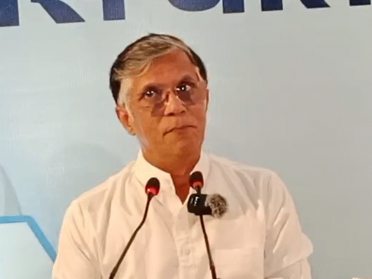 'PM की कनपट्‌टी पर कट्‌टा रखकर CM घोषित करवाएं नीतीश':पवन खेड़ा बोले- शाह के होटल के CCTV पर कागज चिपकाया जा रहा, किससे छिपकर मिल रहे