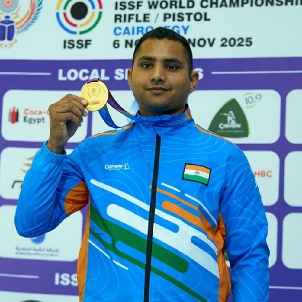 वर्ल्ड शूटिंग चैंपियनशिप- भारतीय सेना के हवलदार ने गोल्ड दिलाया:रविंदर सिंह 569 अंक के साथ नंबर-1 पर रहे, टीम इवेंट में भारत को सिल्वर मिला