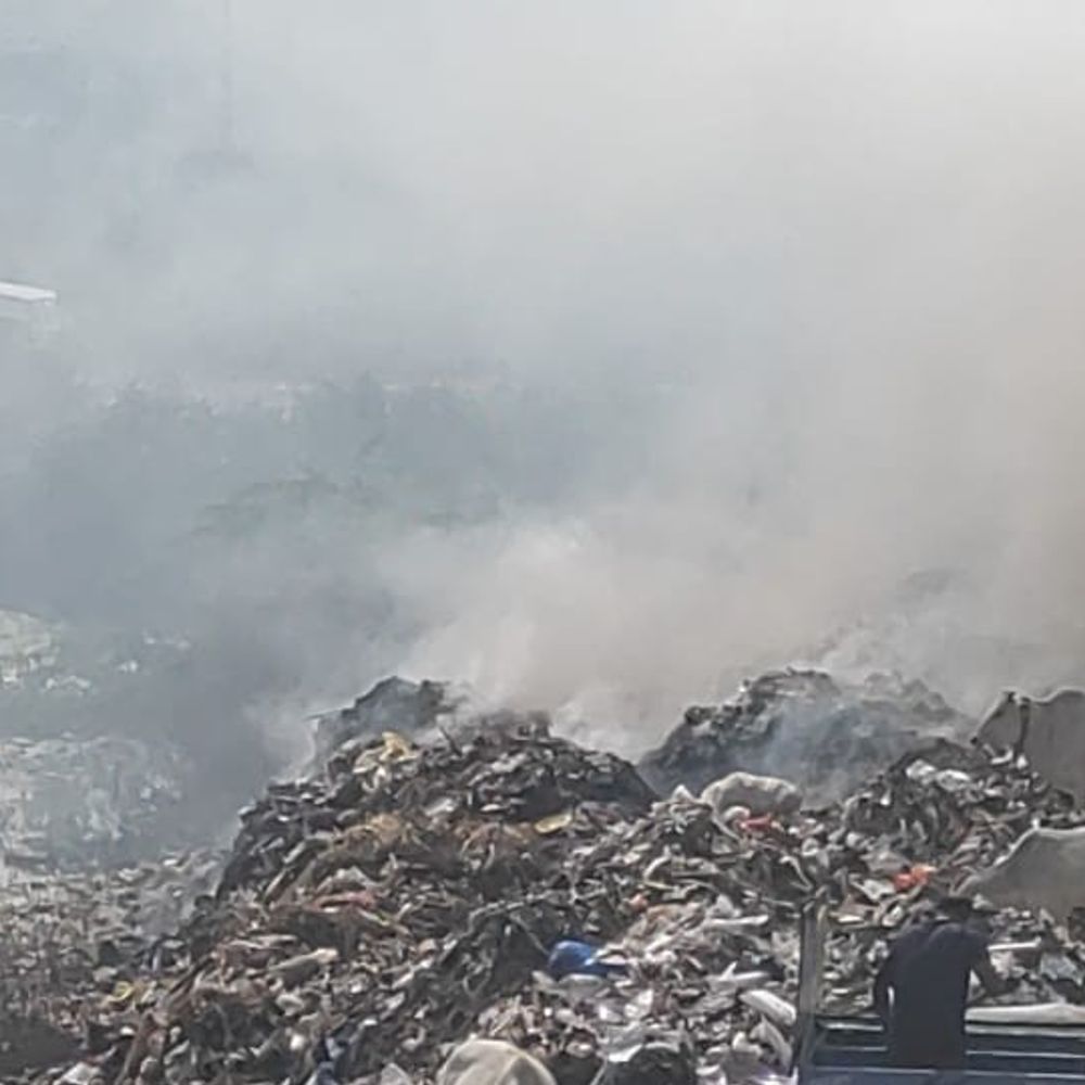 ऊंचाहार में सार्वजनिक स्थानों पर कूड़े का ढेर:सभासद ने नगर पंचायत अध्यक्ष-अधिकारी से की शिकायत