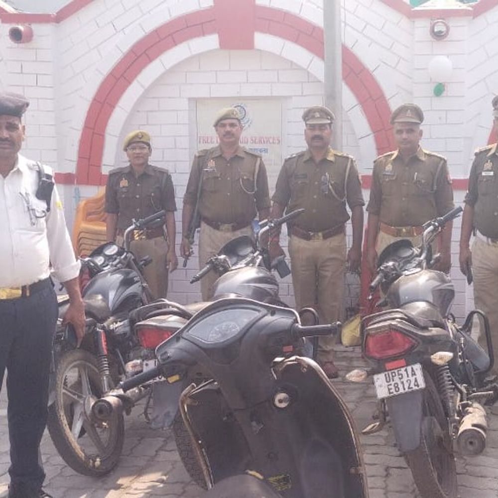 बस्ती में 550 वाहनों की चेकिंग, 50 चालान:यातायात माह के तहत 15 वाहन जब्त, पुलिस ने चलाया विशेष अभियान